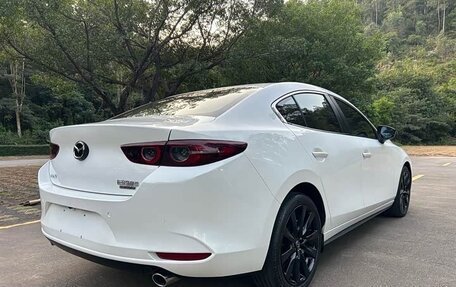 Mazda 3, 2022 год, 1 700 000 рублей, 4 фотография