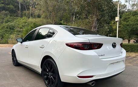 Mazda 3, 2022 год, 1 700 000 рублей, 5 фотография