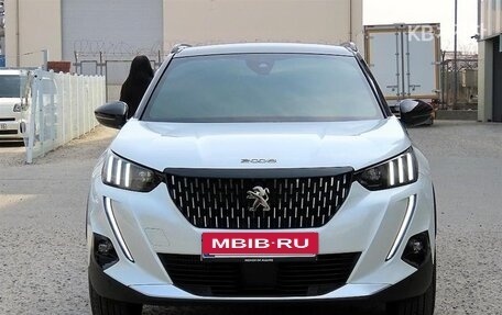 Peugeot 2008 II, 2023 год, 1 790 000 рублей, 3 фотография