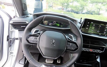 Peugeot 2008 II, 2023 год, 1 790 000 рублей, 15 фотография