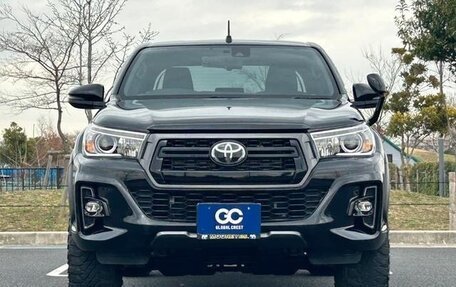 Toyota Hilux VIII, 2022 год, 4 600 069 рублей, 2 фотография