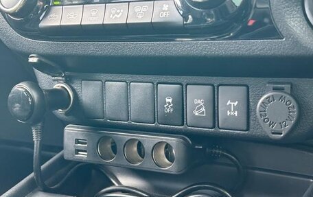 Toyota Hilux VIII, 2022 год, 4 600 069 рублей, 31 фотография