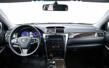 Toyota Camry, 2015 год, 1 950 000 рублей, 12 фотография