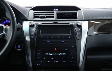 Toyota Camry, 2015 год, 1 950 000 рублей, 14 фотография