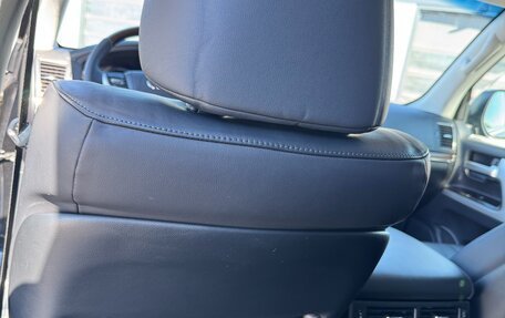 Toyota Land Cruiser 200, 2015 год, 5 700 000 рублей, 35 фотография