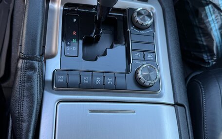 Toyota Land Cruiser 200, 2015 год, 5 700 000 рублей, 33 фотография