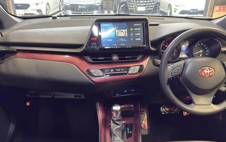 Toyota C-HR I рестайлинг, 2023 год, 2 200 888 рублей, 9 фотография