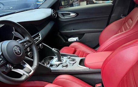 Alfa Romeo Giulia II, 2023 год, 4 976 888 рублей, 7 фотография