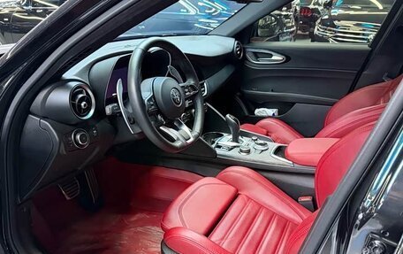 Alfa Romeo Giulia II, 2023 год, 4 976 888 рублей, 6 фотография