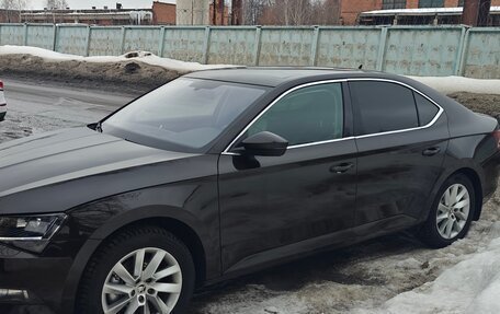 Skoda Superb III рестайлинг, 2018 год, 1 500 000 рублей, 1 фотография