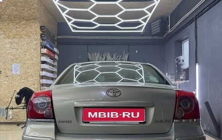Toyota Avensis III рестайлинг, 2007 год, 800 000 рублей, 1 фотография