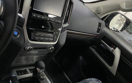 Toyota Land Cruiser, 2024 год, 13 650 000 рублей, 1 фотография