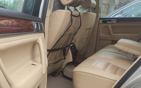 Volkswagen Touareg III, 2006 год, 1 080 000 рублей, 7 фотография