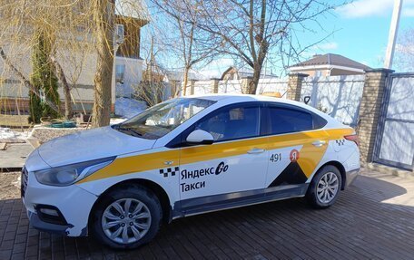 Hyundai Solaris II рестайлинг, 2019 год, 750 000 рублей, 4 фотография