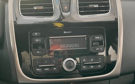 Renault Logan II, 2017 год, 480 000 рублей, 10 фотография