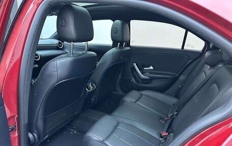 Mercedes-Benz A-Класс, 2022 год, 1 940 000 рублей, 9 фотография