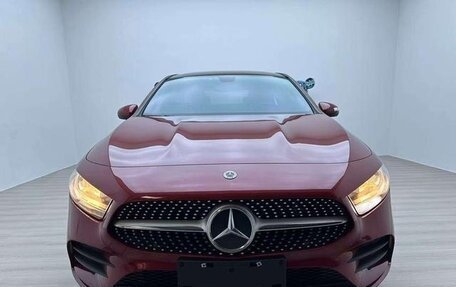 Mercedes-Benz A-Класс, 2022 год, 1 940 000 рублей, 2 фотография