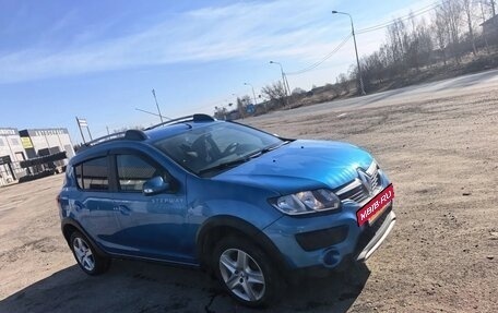 Renault Sandero II рестайлинг, 2016 год, 985 000 рублей, 3 фотография