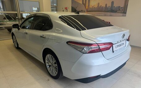 Toyota Camry, 2018 год, 2 800 500 рублей, 6 фотография