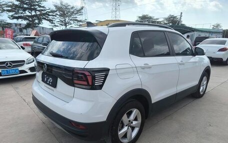 Volkswagen T-Cross I, 2023 год, 1 210 000 рублей, 6 фотография