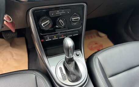 Volkswagen Beetle, 2019 год, 1 690 000 рублей, 13 фотография