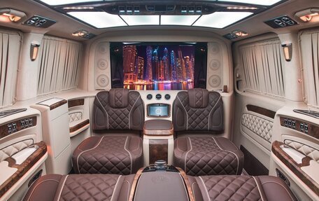 Mercedes-Benz V-Класс, 2018 год, 7 500 000 рублей, 6 фотография