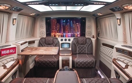 Mercedes-Benz V-Класс, 2018 год, 7 500 000 рублей, 5 фотография