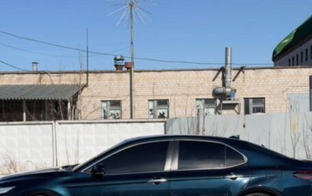 Toyota Camry, 2018 год, 2 350 000 рублей, 3 фотография