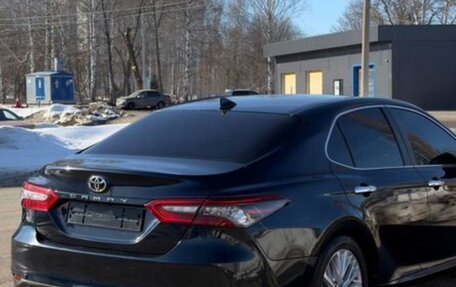 Toyota Camry, 2018 год, 2 350 000 рублей, 5 фотография