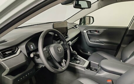 Toyota RAV4, 2025 год, 6 390 000 рублей, 13 фотография