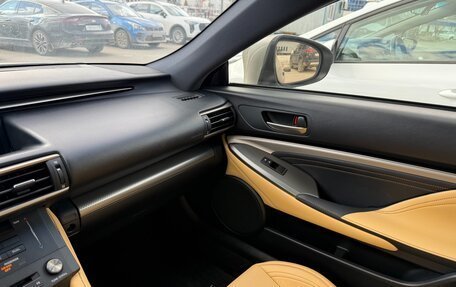 Lexus RC I рестайлинг, 2017 год, 2 980 000 рублей, 18 фотография