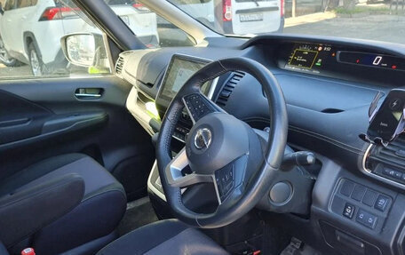 Nissan Serena IV, 2018 год, 2 250 000 рублей, 4 фотография