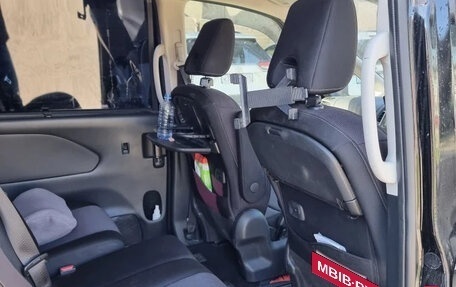 Nissan Serena IV, 2018 год, 2 250 000 рублей, 8 фотография