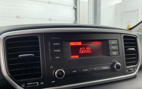 KIA Sportage IV рестайлинг, 2019 год, 1 999 000 рублей, 12 фотография