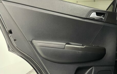 KIA Sportage IV рестайлинг, 2019 год, 1 999 000 рублей, 17 фотография