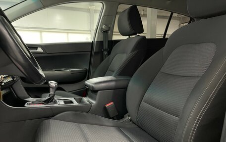 KIA Sportage IV рестайлинг, 2019 год, 1 999 000 рублей, 16 фотография