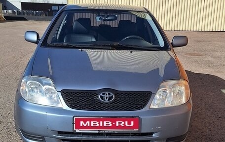 Toyota Corolla, 2004 год, 380 000 рублей, 1 фотография