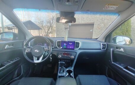 KIA Sportage IV рестайлинг, 2020 год, 2 470 000 рублей, 11 фотография