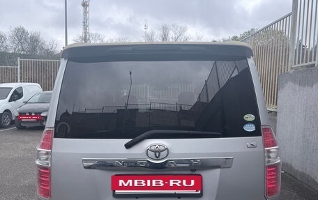 Toyota Noah III, 2008 год, 1 300 000 рублей, 4 фотография