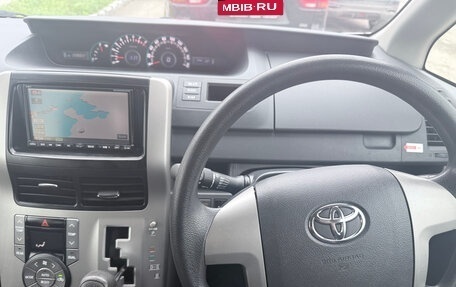 Toyota Noah III, 2008 год, 1 300 000 рублей, 6 фотография