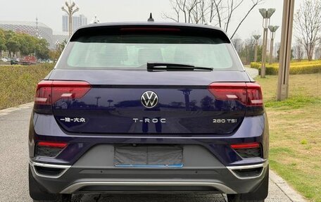 Volkswagen T-Roc I, 2022 год, 1 460 000 рублей, 5 фотография