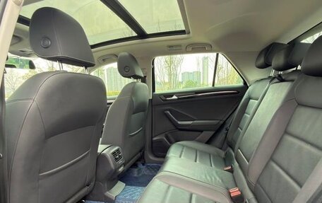 Volkswagen T-Roc I, 2022 год, 1 460 000 рублей, 10 фотография