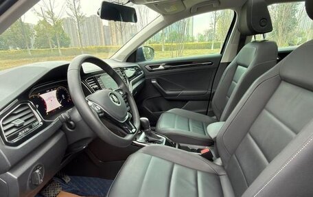 Volkswagen T-Roc I, 2022 год, 1 460 000 рублей, 7 фотография