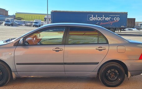 Toyota Corolla, 2004 год, 380 000 рублей, 10 фотография