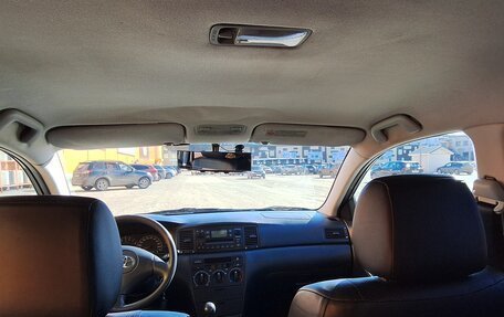 Toyota Corolla, 2004 год, 380 000 рублей, 13 фотография