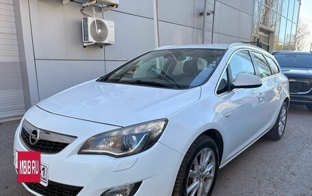 Opel Astra J, 2012 год, 619 000 рублей, 2 фотография