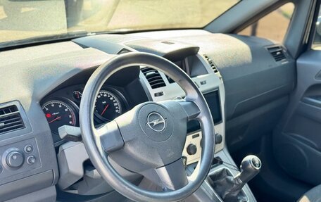 Opel Zafira B, 2008 год, 549 000 рублей, 15 фотография