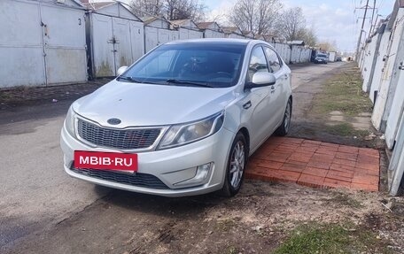KIA Rio III рестайлинг, 2014 год, 860 000 рублей, 2 фотография