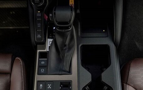 Toyota Land Cruiser Prado, 2026 год, 9 690 000 рублей, 10 фотография