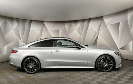 Mercedes-Benz E-Класс, 2017 год, 4 490 000 рублей, 6 фотография